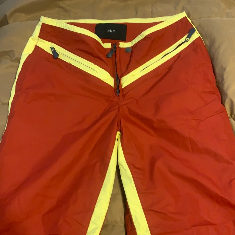 Women’s ski pants practically brand NEW